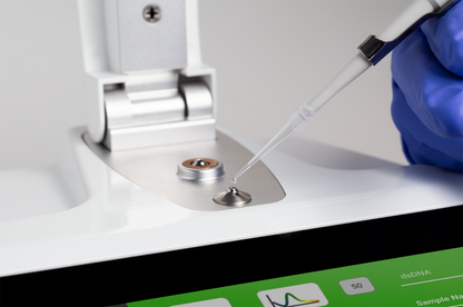 Helium 1 µL Spectrophotometer sample load